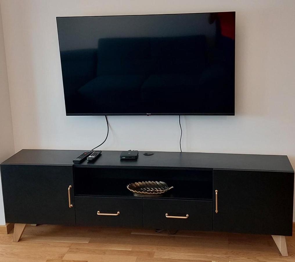 Apartamento Kej Danube Lux Free Garage Novi Sad Exterior foto